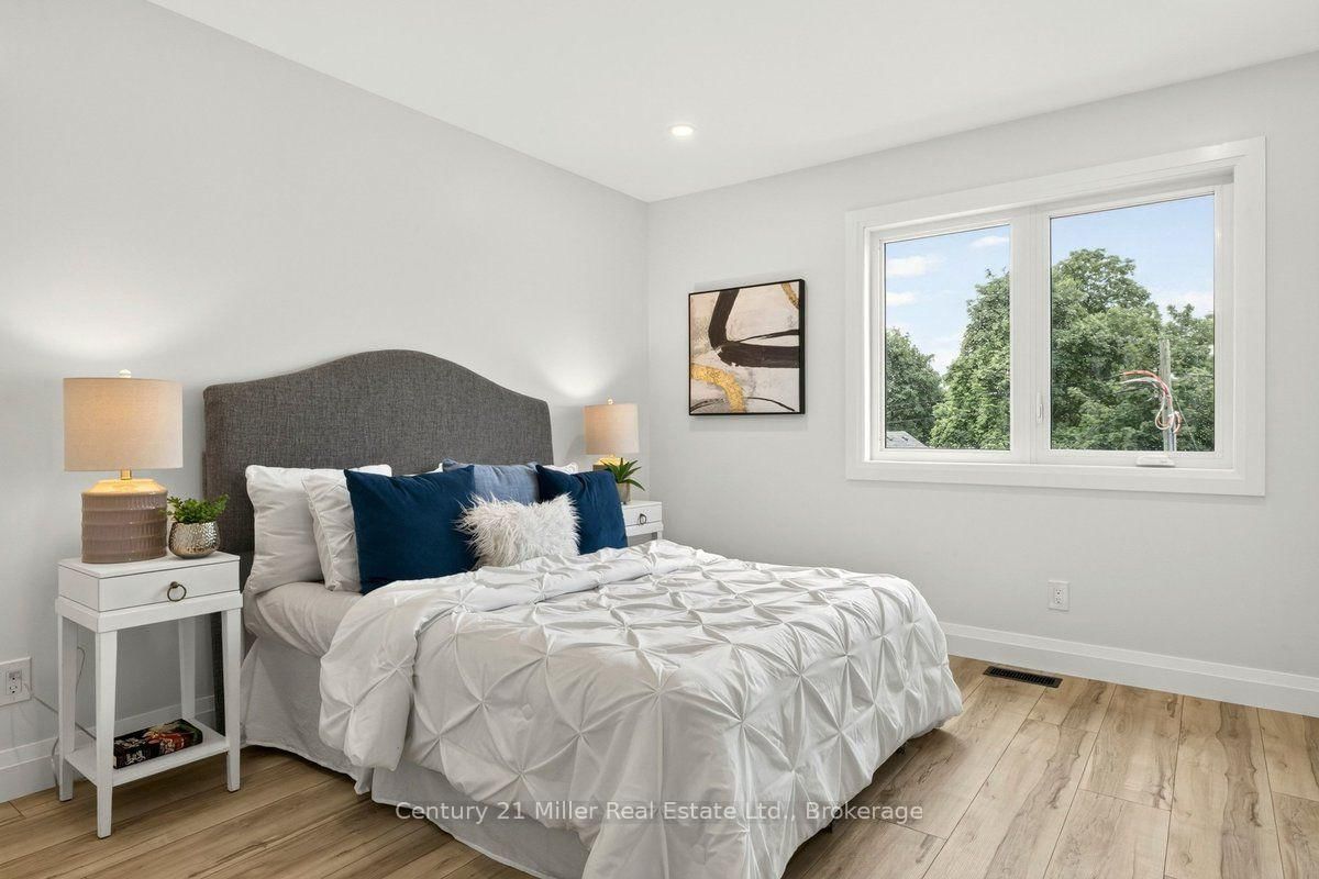 39 Victoria Street • Halton Hills, ON photo 15