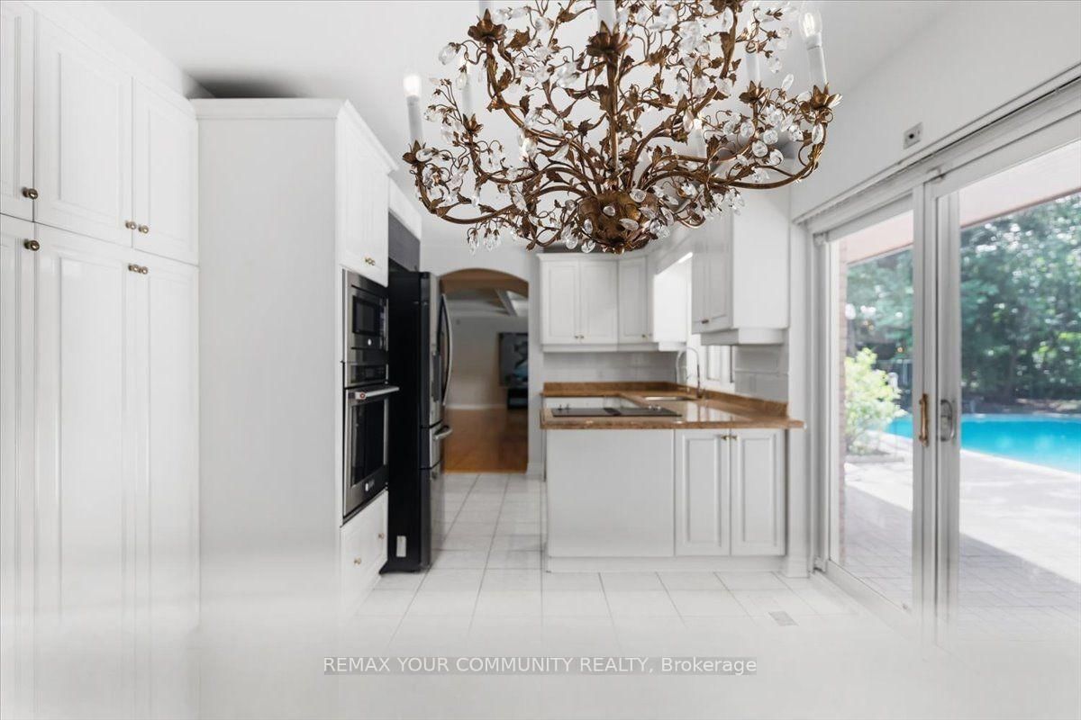 1528 Knareswood Drive • Mississauga, ON photo 15