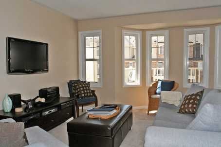 915 Deverell Pl, Milton, L9T0M3 | Image 3