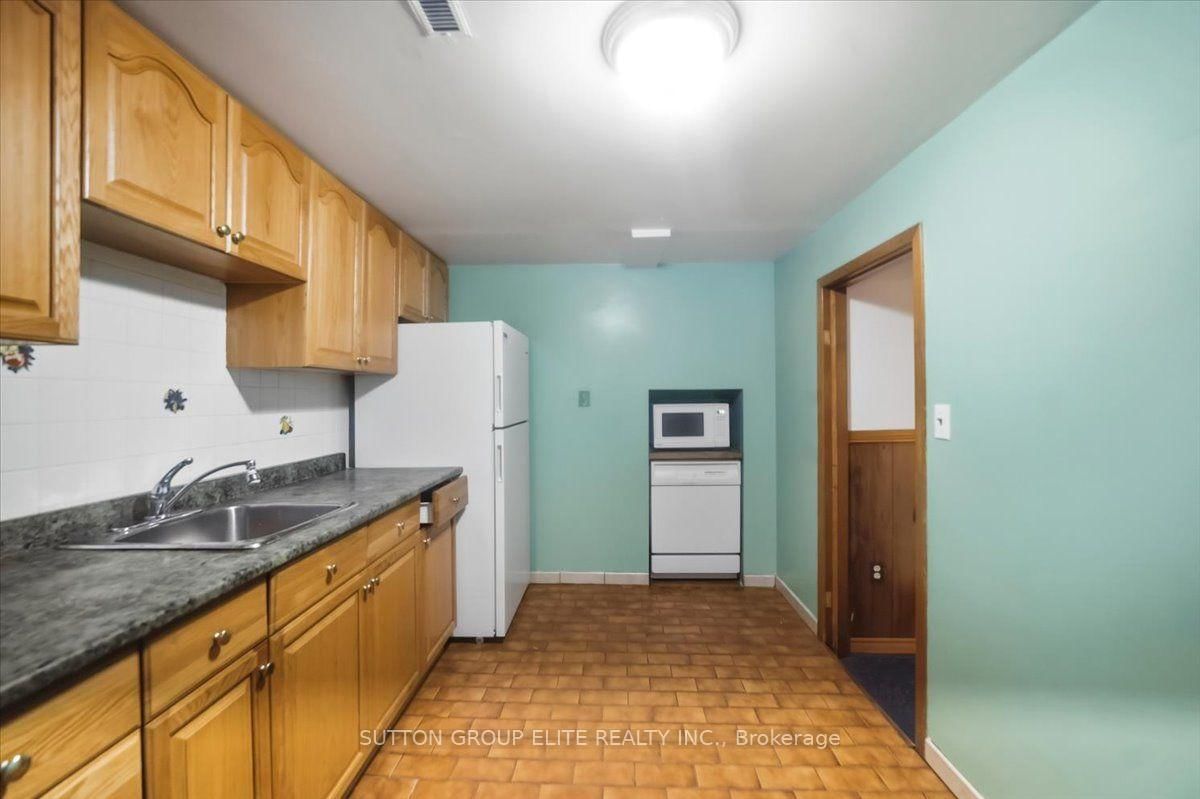 1060 Claredale Road • Mississauga, ON photo 28