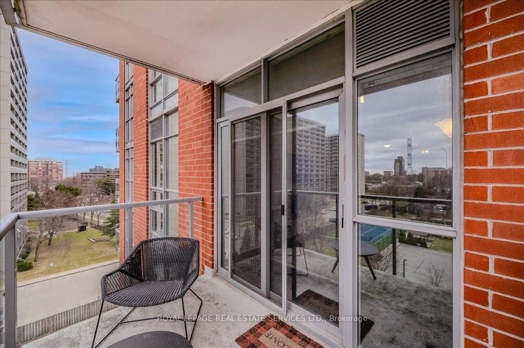 551 Maple Avenue • #615 • Burlington, ON photo 16