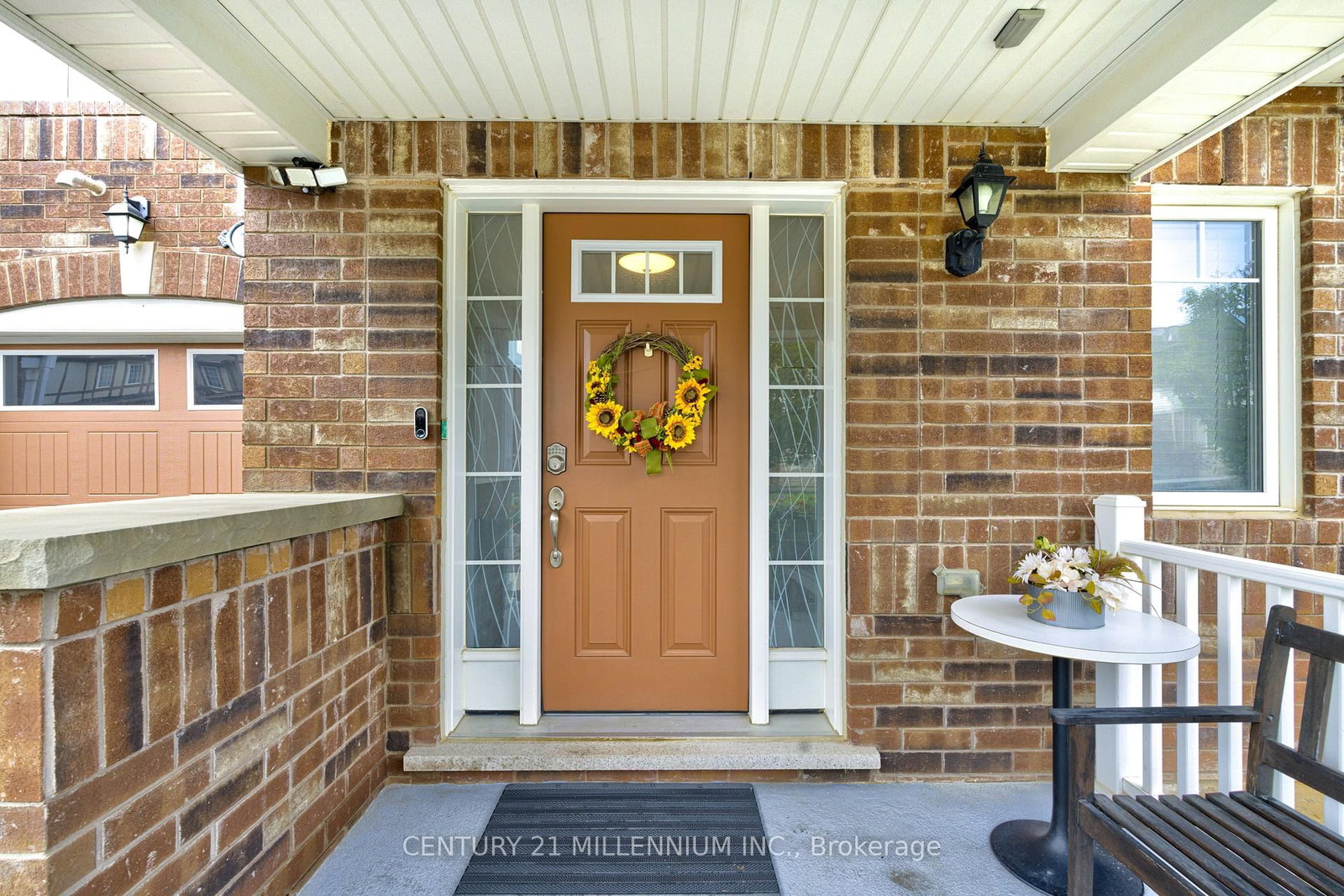 17 Reichert Court • Milton, ON photo 4