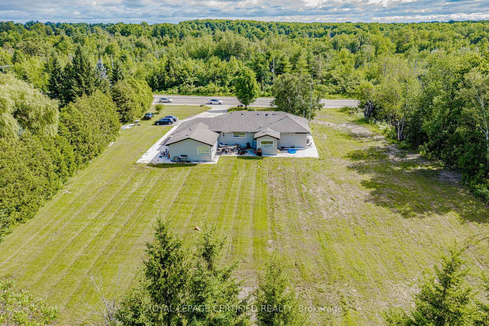 9706 Guelph Line • Milton, ON photo 41