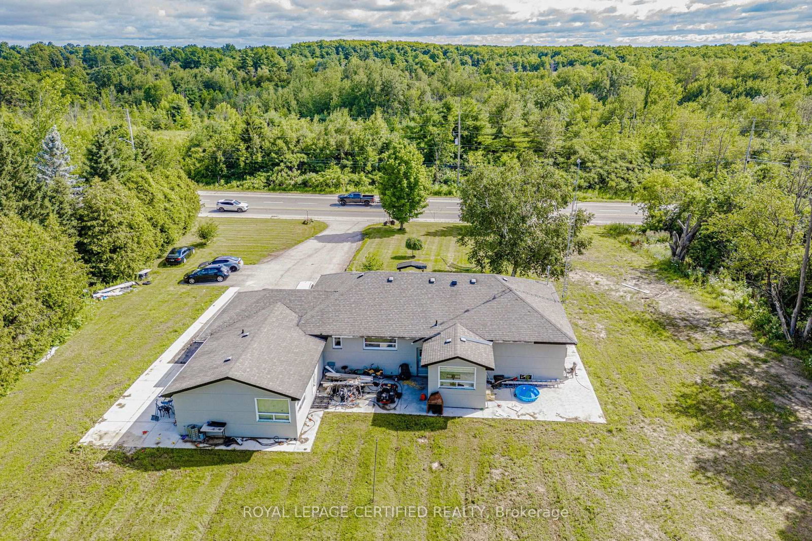 9706 Guelph Line • Milton, ON photo 42