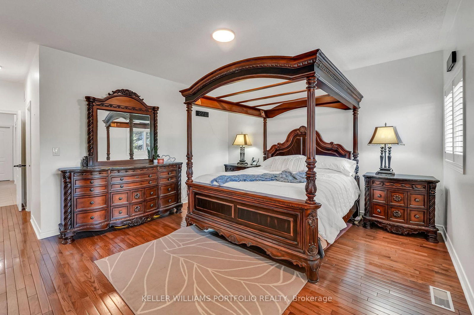 8 Vista View Court • Caledon, ON photo 11