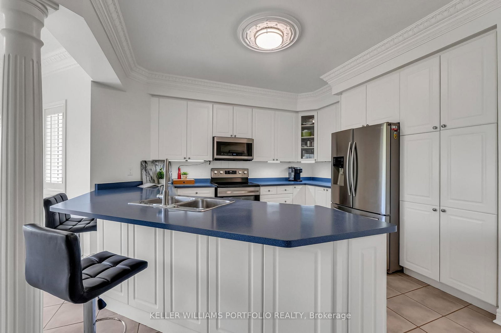 8 Vista View Court • Caledon, ON photo 5