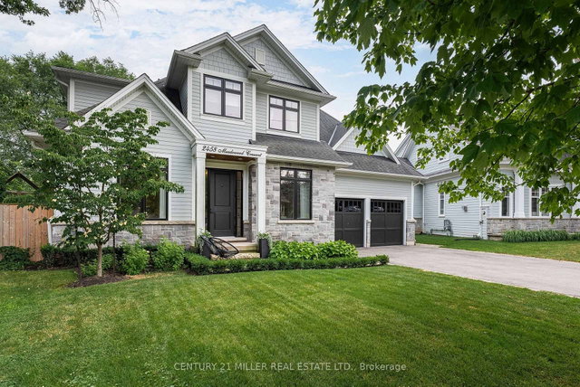 2458 Meadowood Crescent