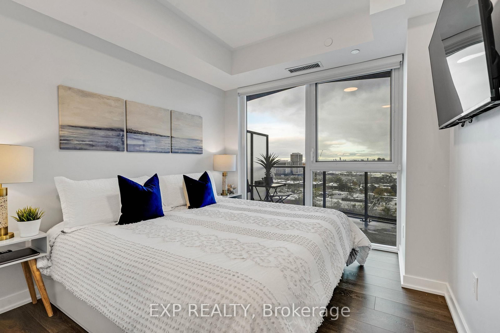 36 Zorra Street • #1108 • Toronto, ON photo 10
