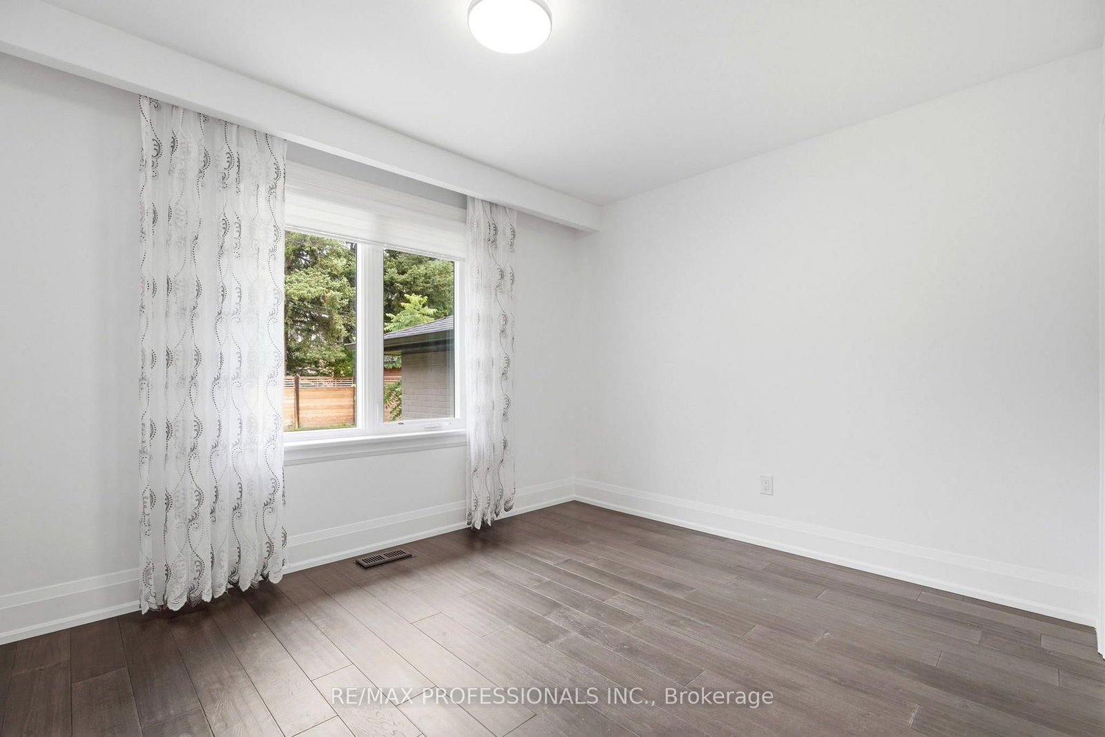 77 Cronin Drive • Toronto, ON photo 14