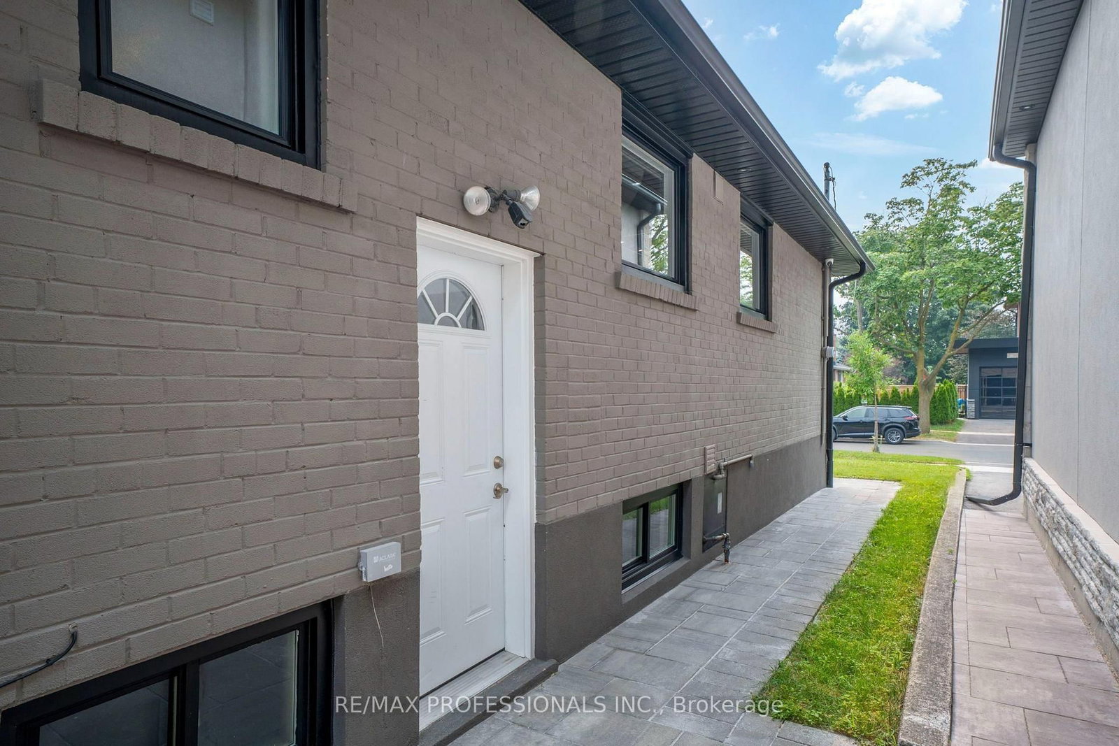 77 Cronin Drive • Toronto, ON photo 20