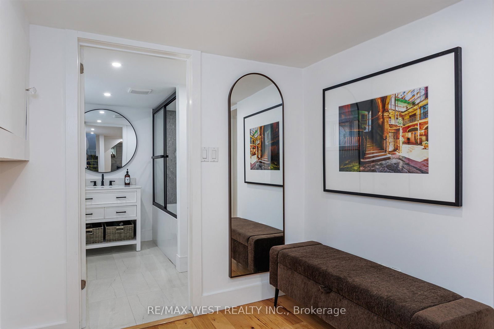 12 S Brentwood Road • Toronto, ON photo 12