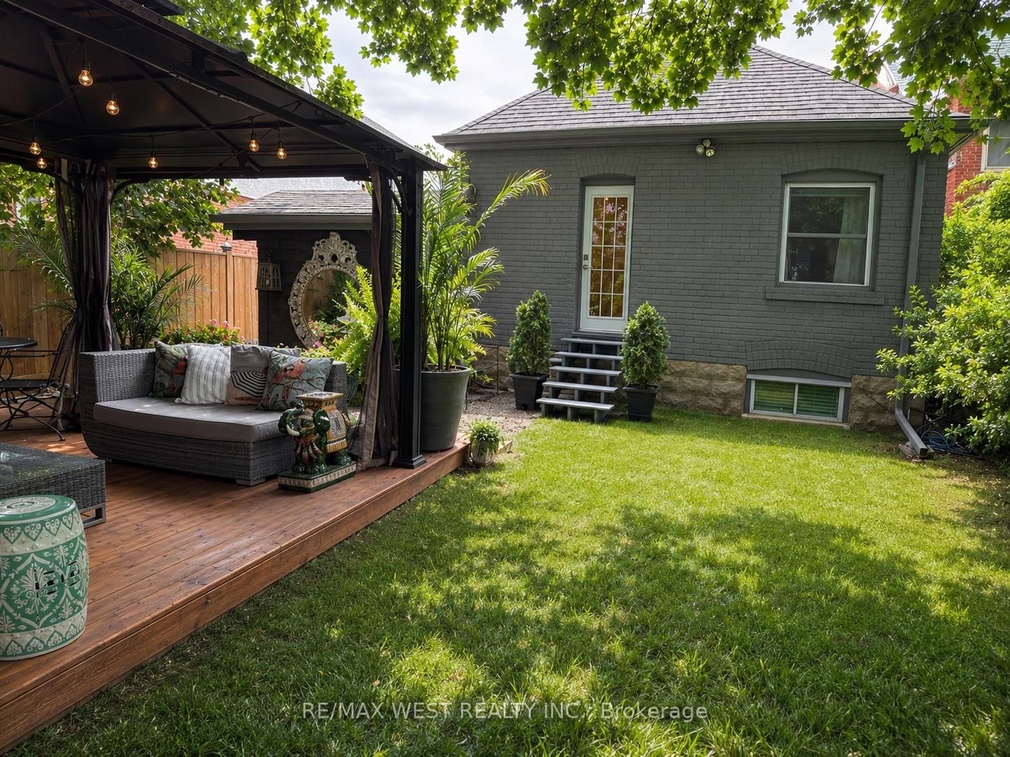 12 S Brentwood Road • Toronto, ON photo 20
