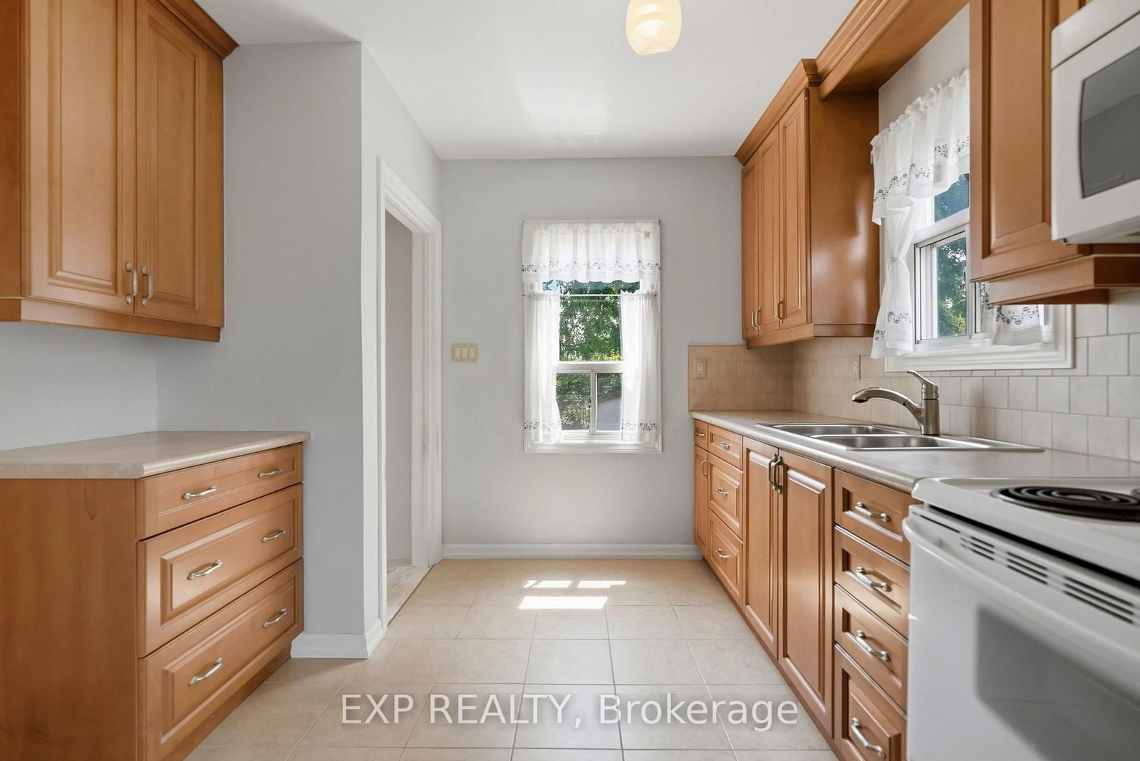 188 Troy Street • Mississauga, ON photo 8