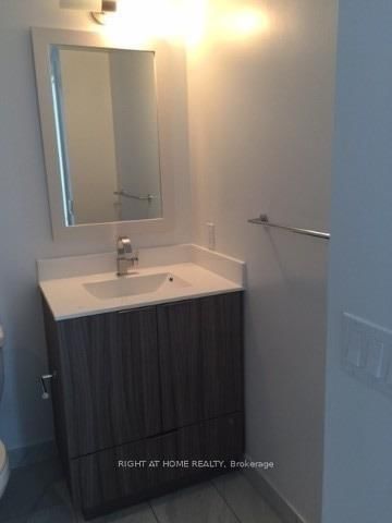 56 Annie Craig Toronto,ON M8V 0C8 — Photo 10