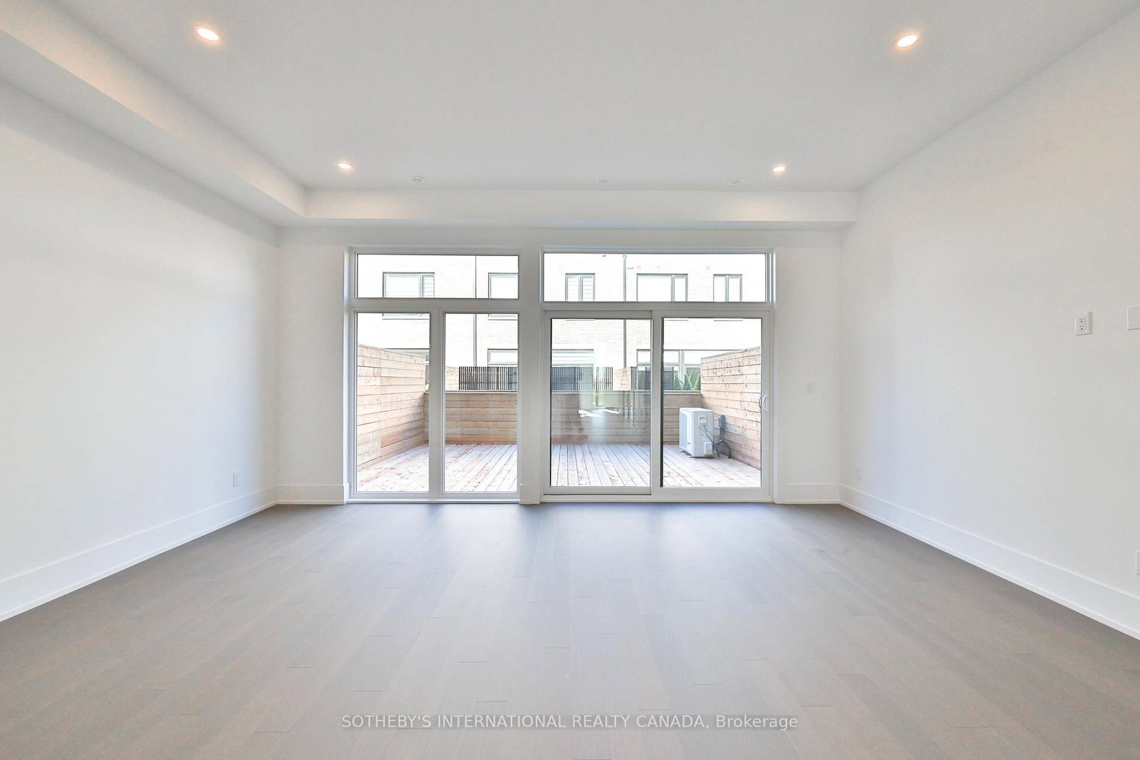 60 Lou Parsons Way Drive • #TH 85 • Mississauga, ON photo 12