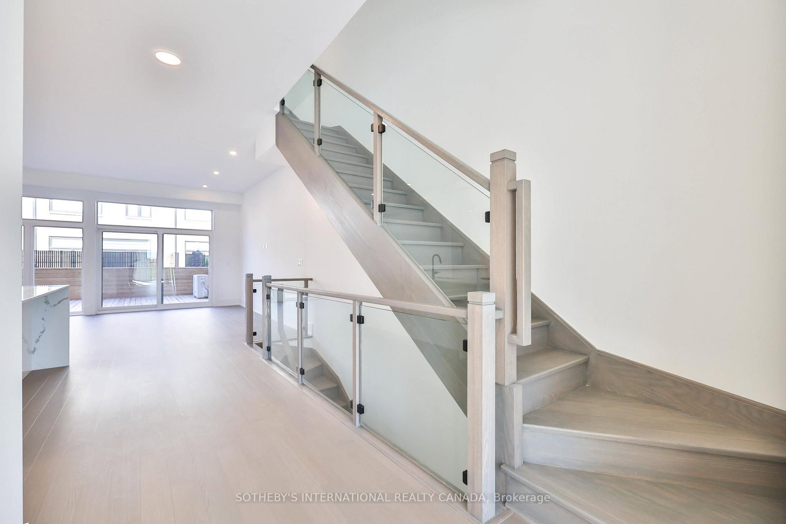 60 Lou Parsons Way Drive • #TH 85 • Mississauga, ON photo 18