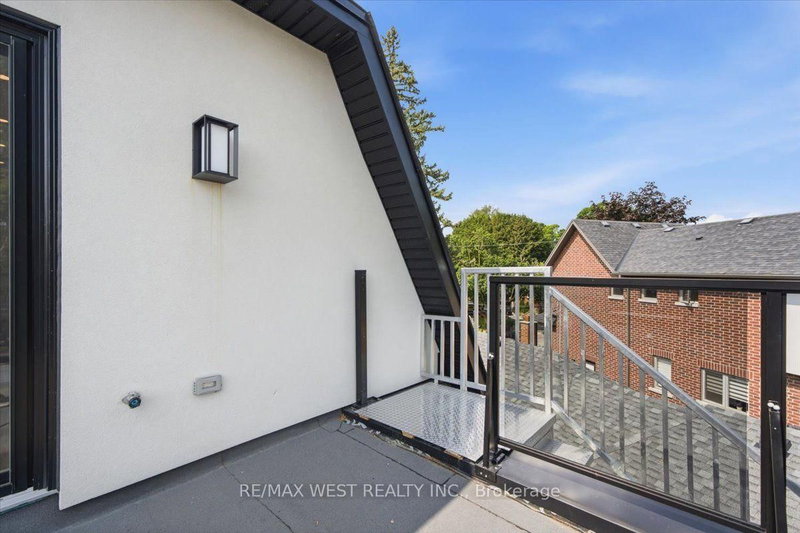 50 Rotherham Avenue