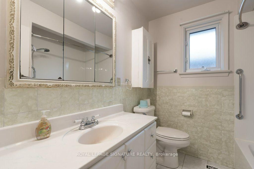 17 Risdon Court • Toronto, ON photo 16