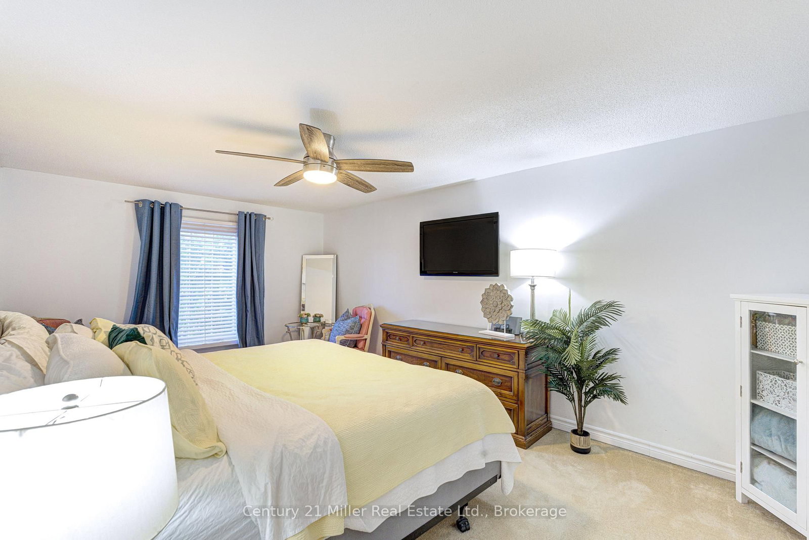 2256 MARGOT Street • Oakville, ON photo 17