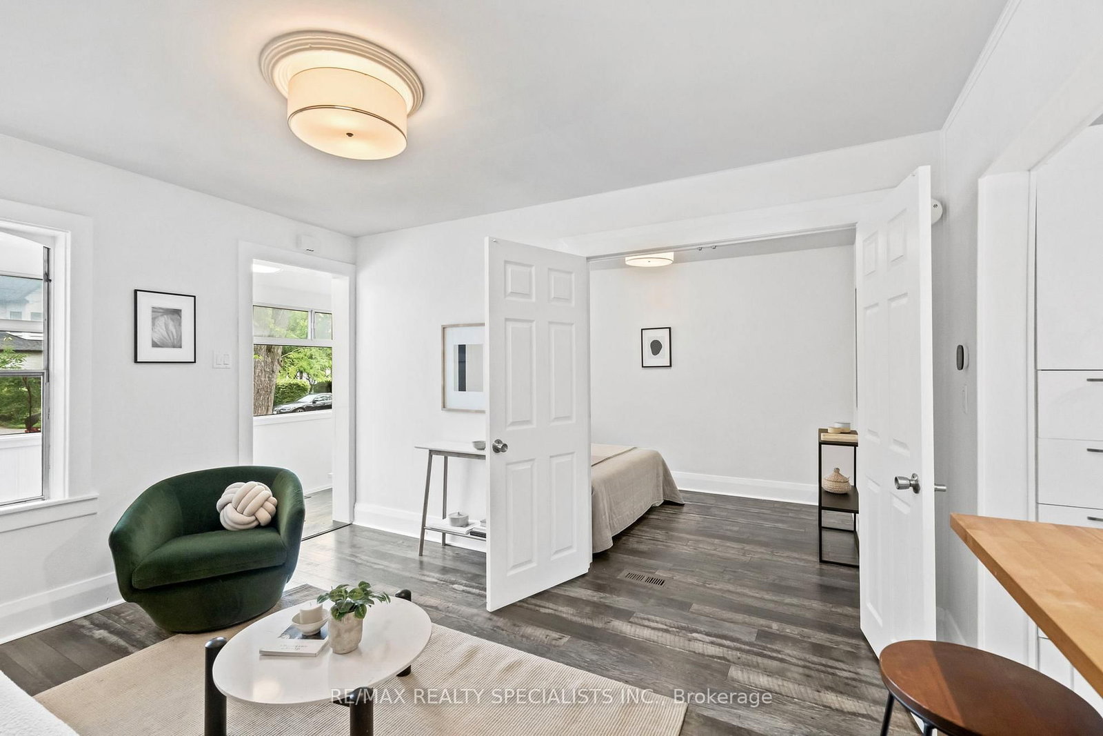 159 Hillside Avenue • Toronto, ON photo 10