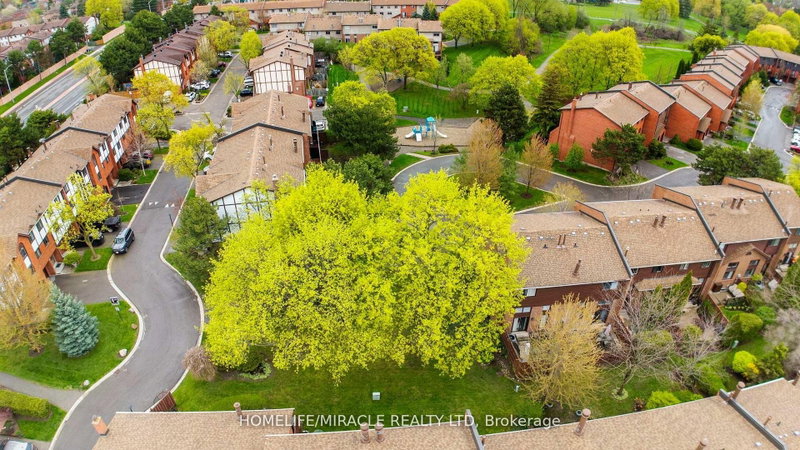 32 - 4165 Fieldgate Drive