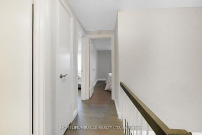 4165 Fieldgate Mississauga,ON L4W 2M9 — Photo 32