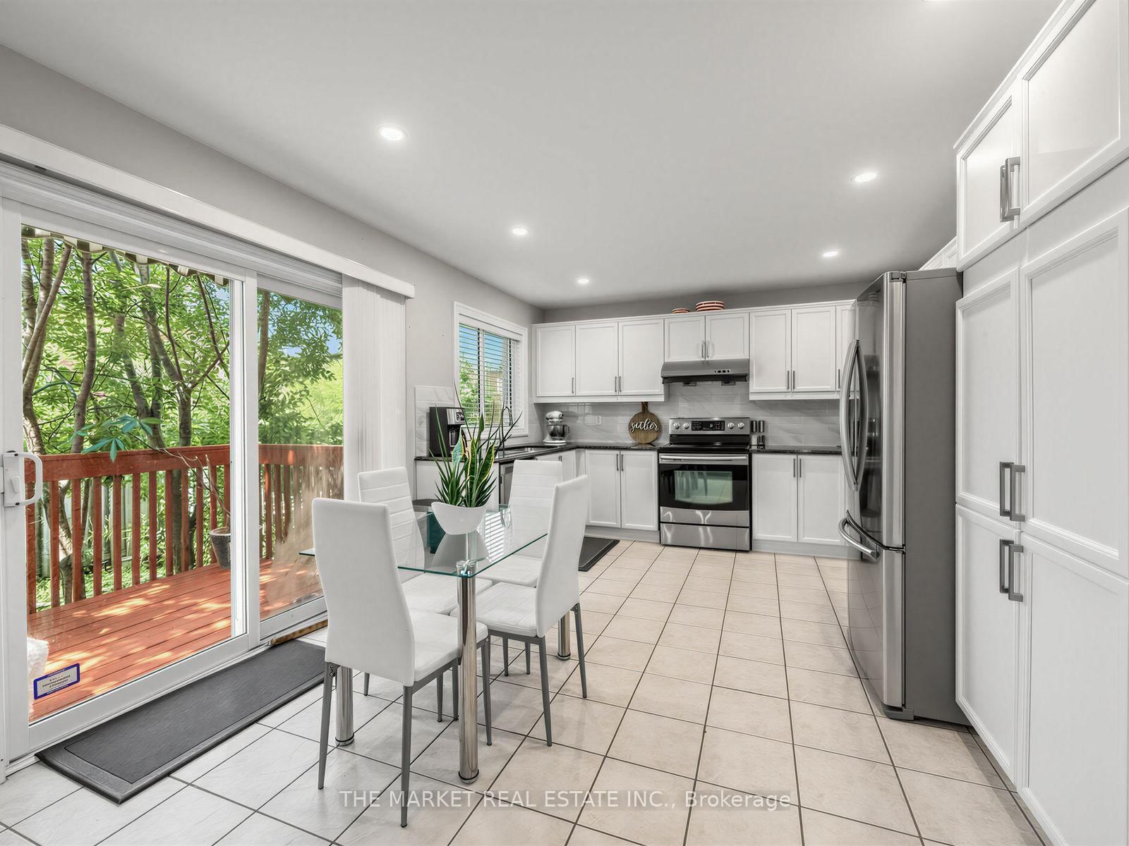 2278 Dunforest Crescent • Oakville, ON photo 16