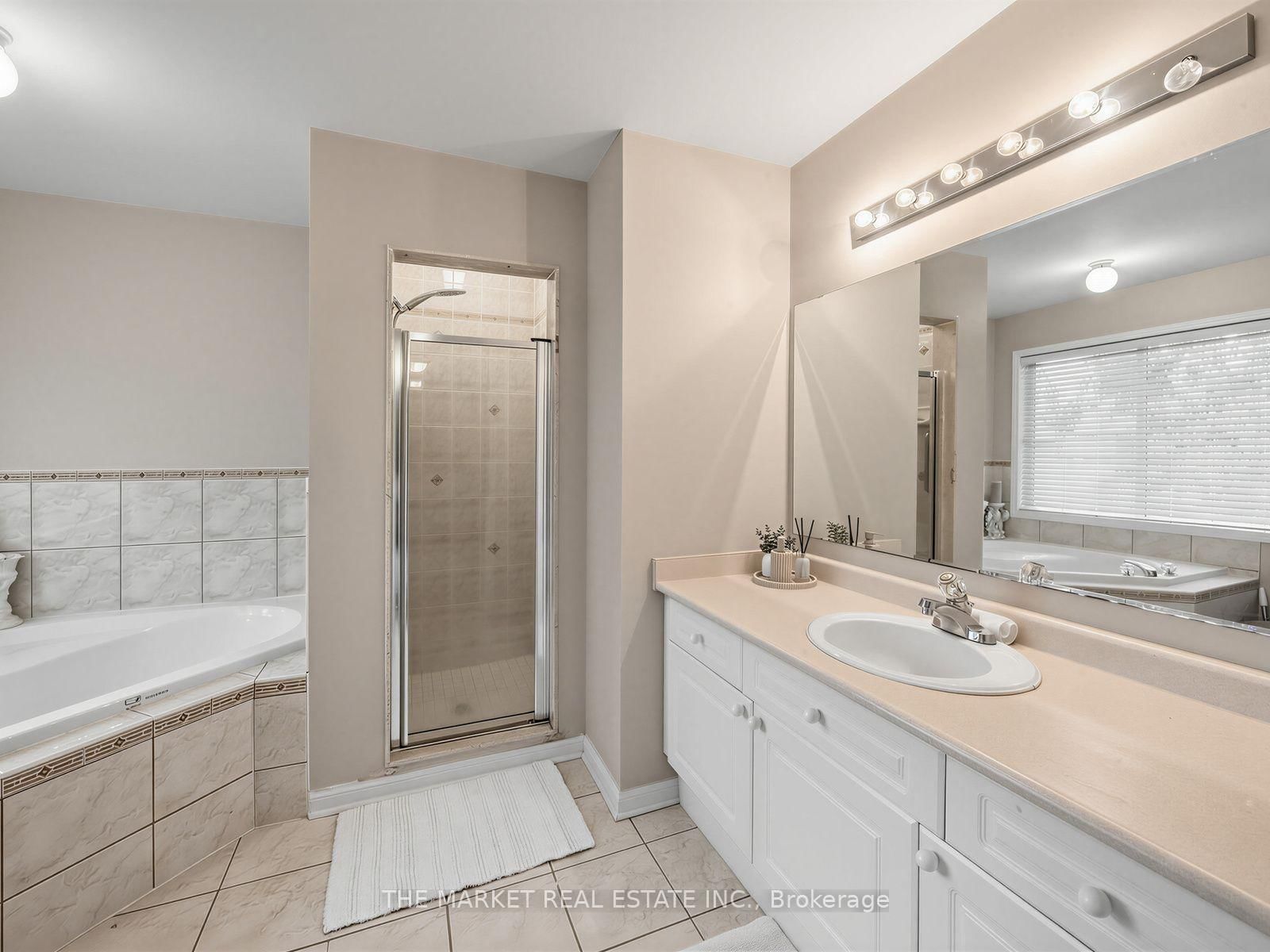 2278 Dunforest Crescent • Oakville, ON photo 22