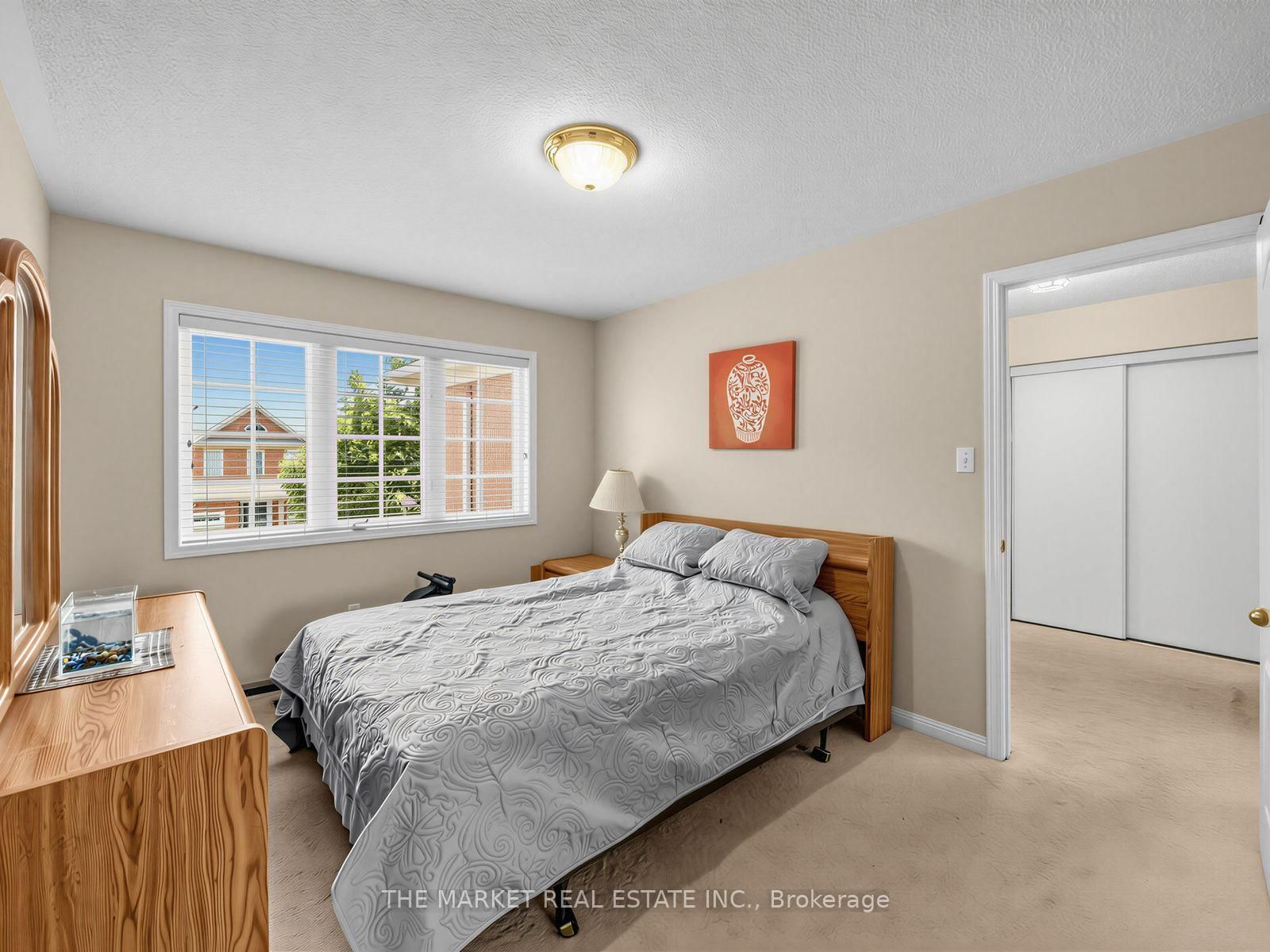 2278 Dunforest Crescent • Oakville, ON photo 24