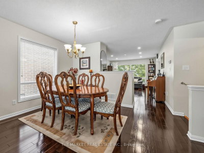 2278 Dunforest Crescent • Oakville, ON photo 8