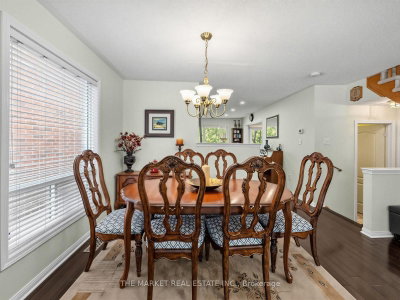 2278 Dunforest Crescent • Oakville, ON photo 9