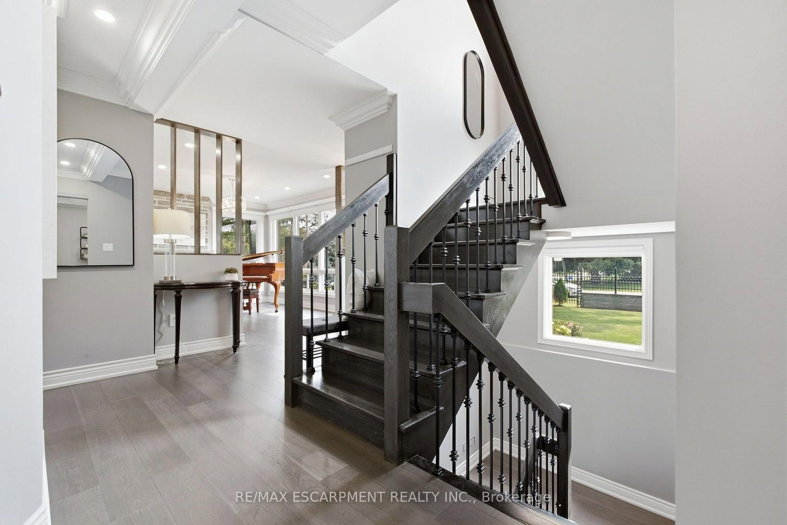 513 Maplehurst Avenue • Oakville, ON photo 19