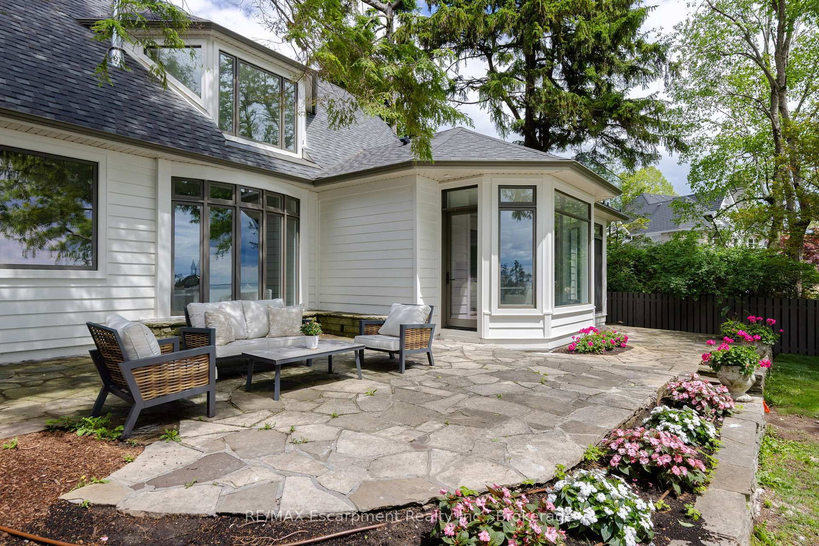 21 Second Street • Oakville, ON photo 40