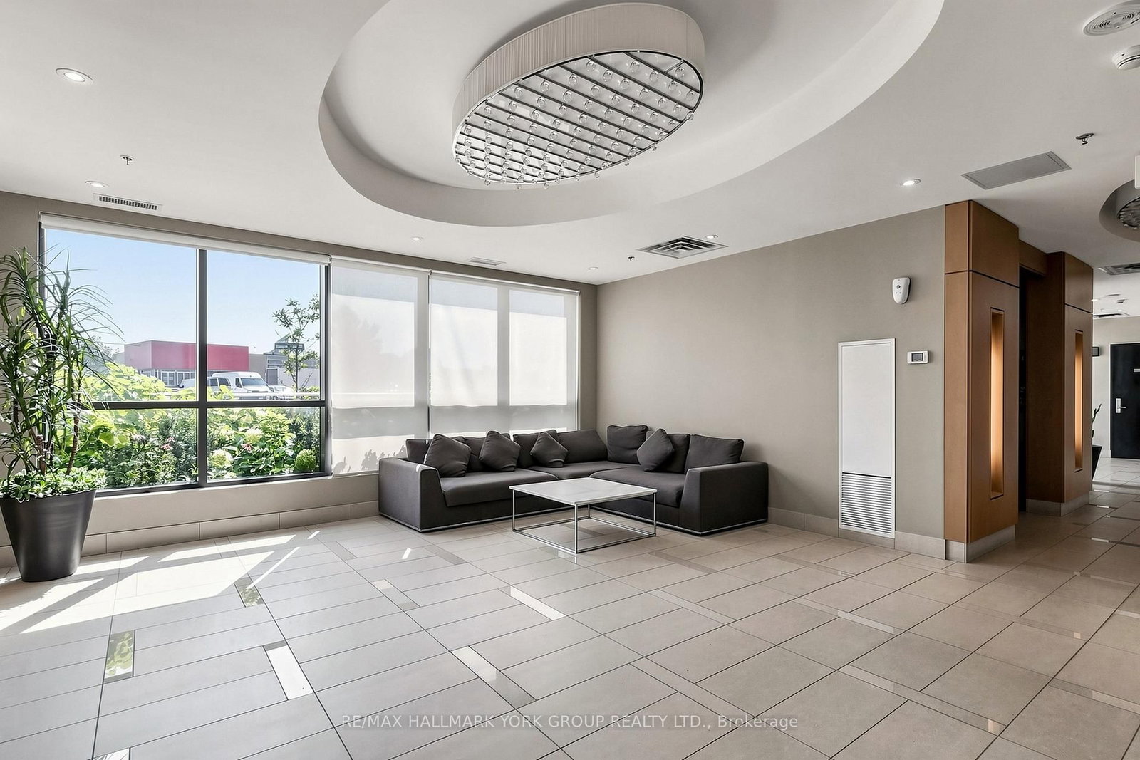 840 Queen's Plate Drive • #612 • Toronto, ON photo 24