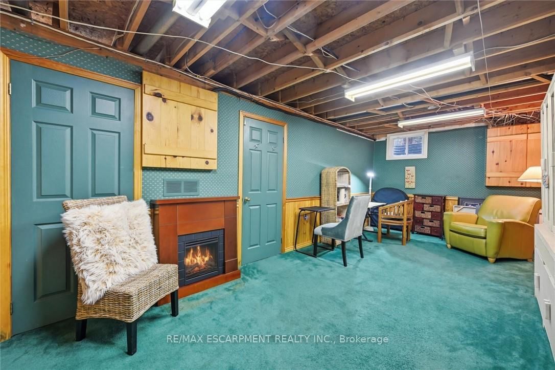 132 Hampton Heath Road • Burlington, ON photo 34