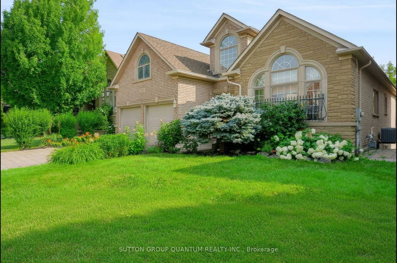 1536 Pinery Crescent