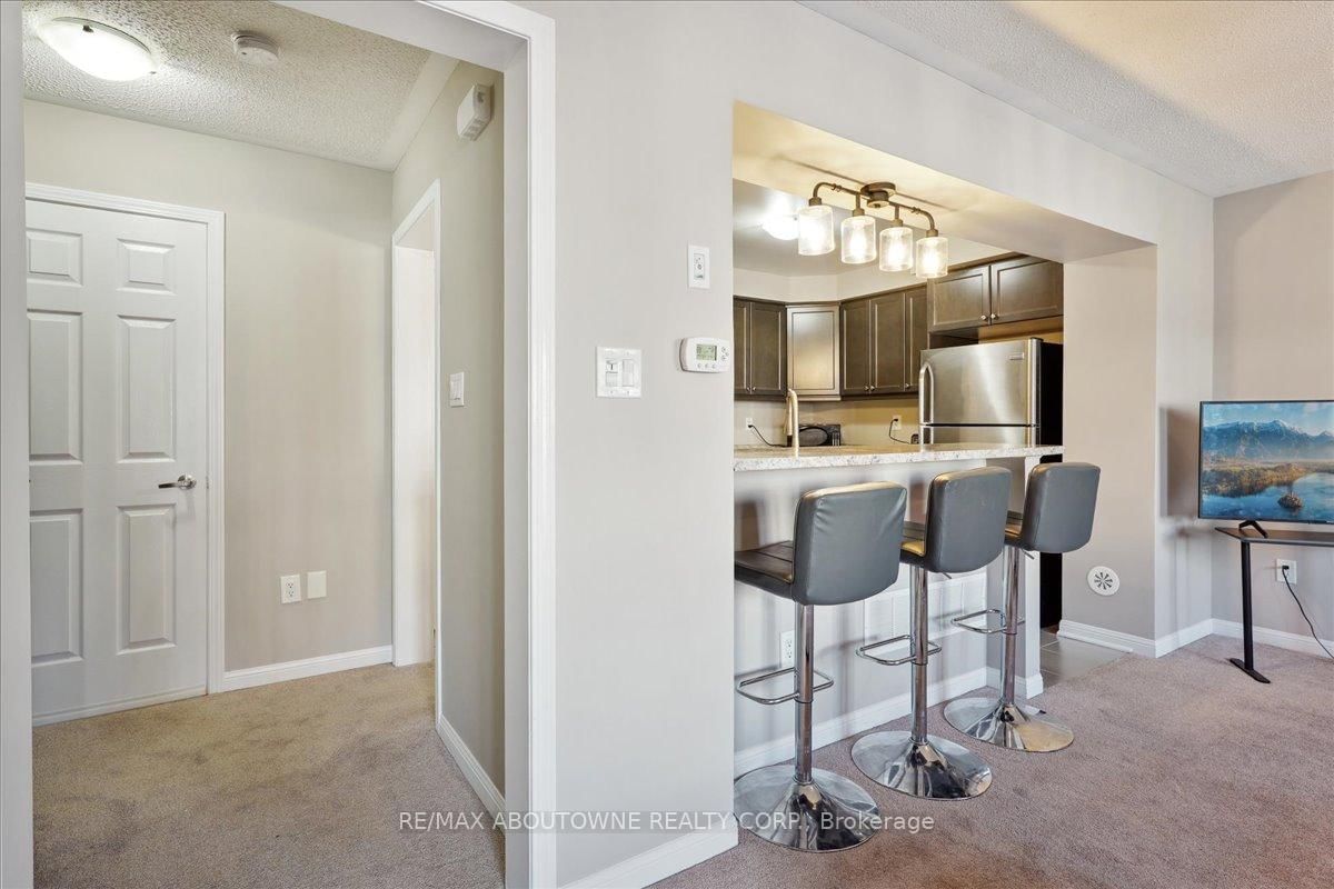 222 Septimus Heights • Milton, ON photo 10