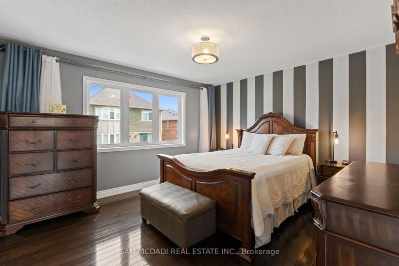 920 Clark Milton,ON L9T 6P5 — Photo 18