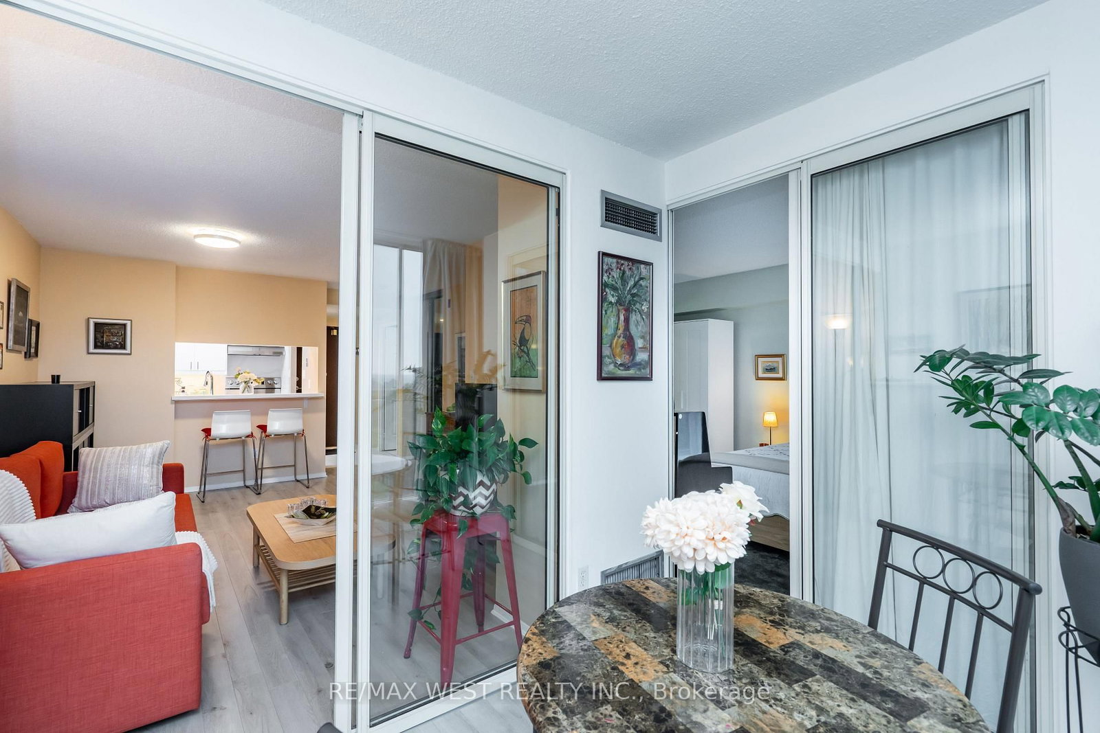 24 Southport Street • #749 • Toronto, ON photo 36