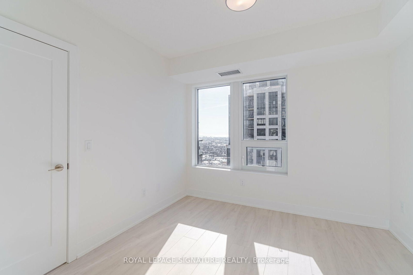 10 Eva Road • #2701 • Toronto, ON photo 19