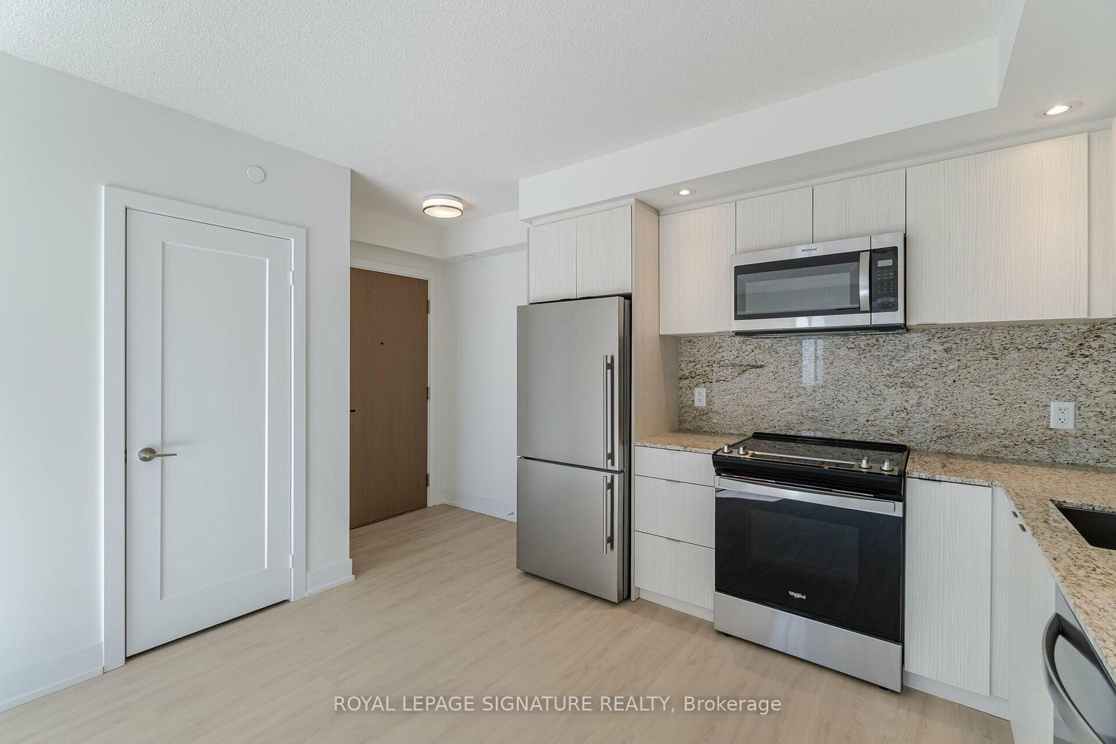 10 Eva Road • #2701 • Toronto, ON photo 6