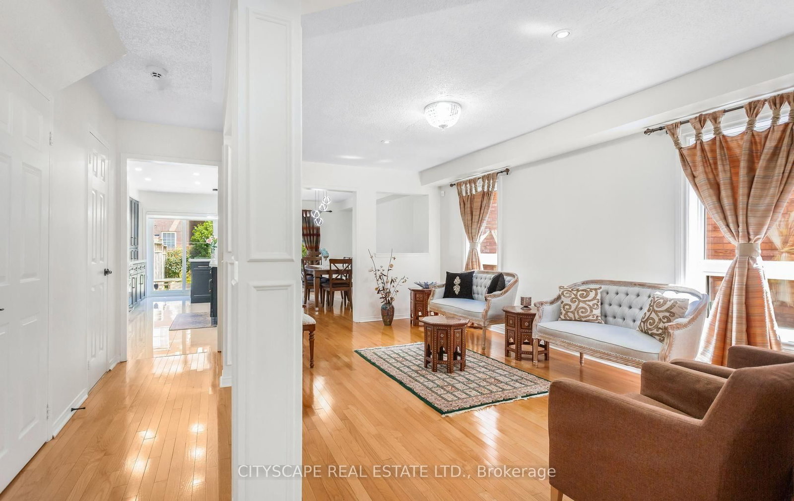 5685 Topaz Place • Mississauga, ON photo 5