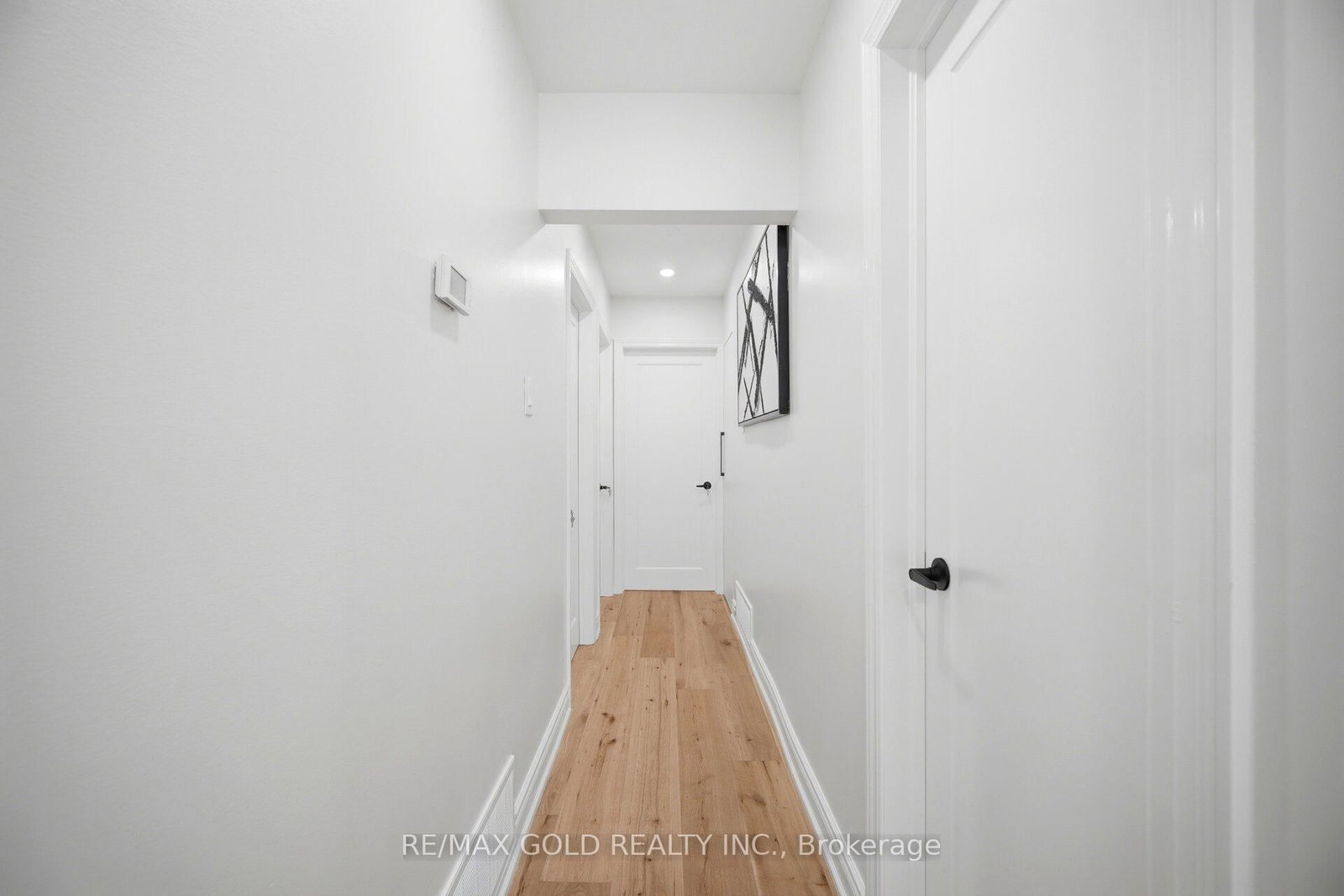 8 Athlone Avenue • Brampton, ON photo 15