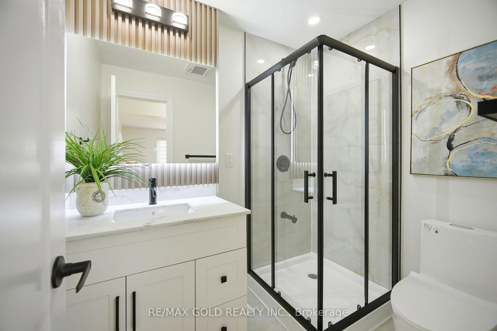 8 Athlone Avenue • Brampton, ON photo 21