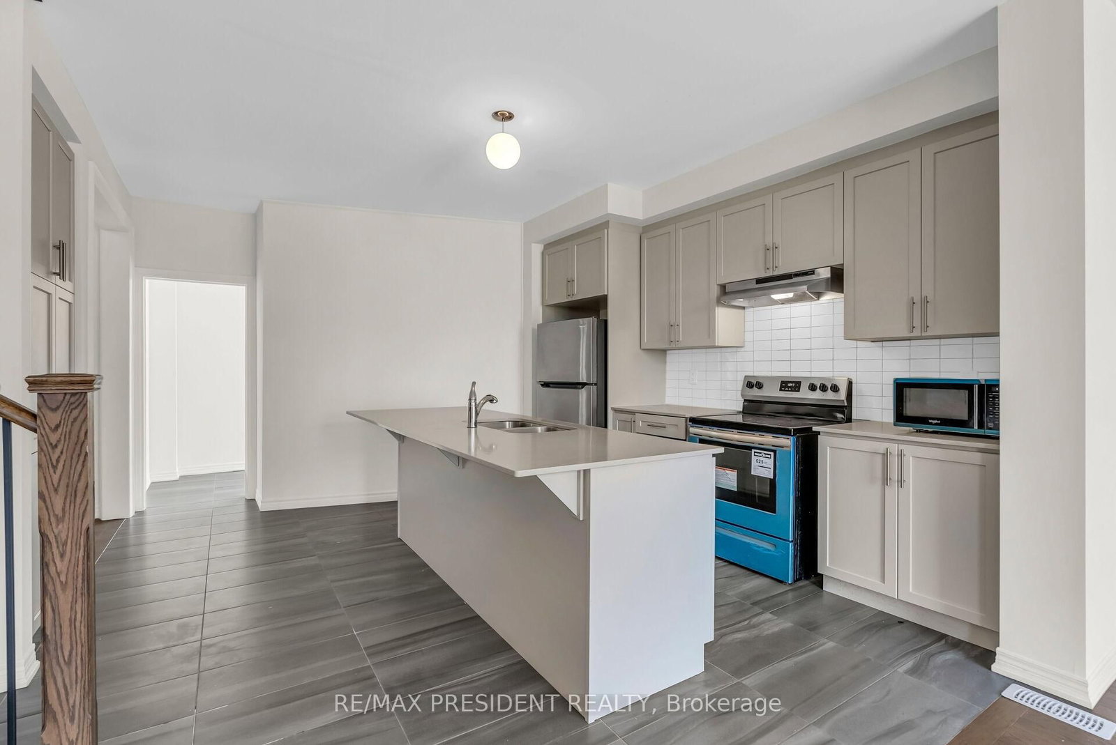 34 E Queenpost Drive • Brampton, ON photo 15