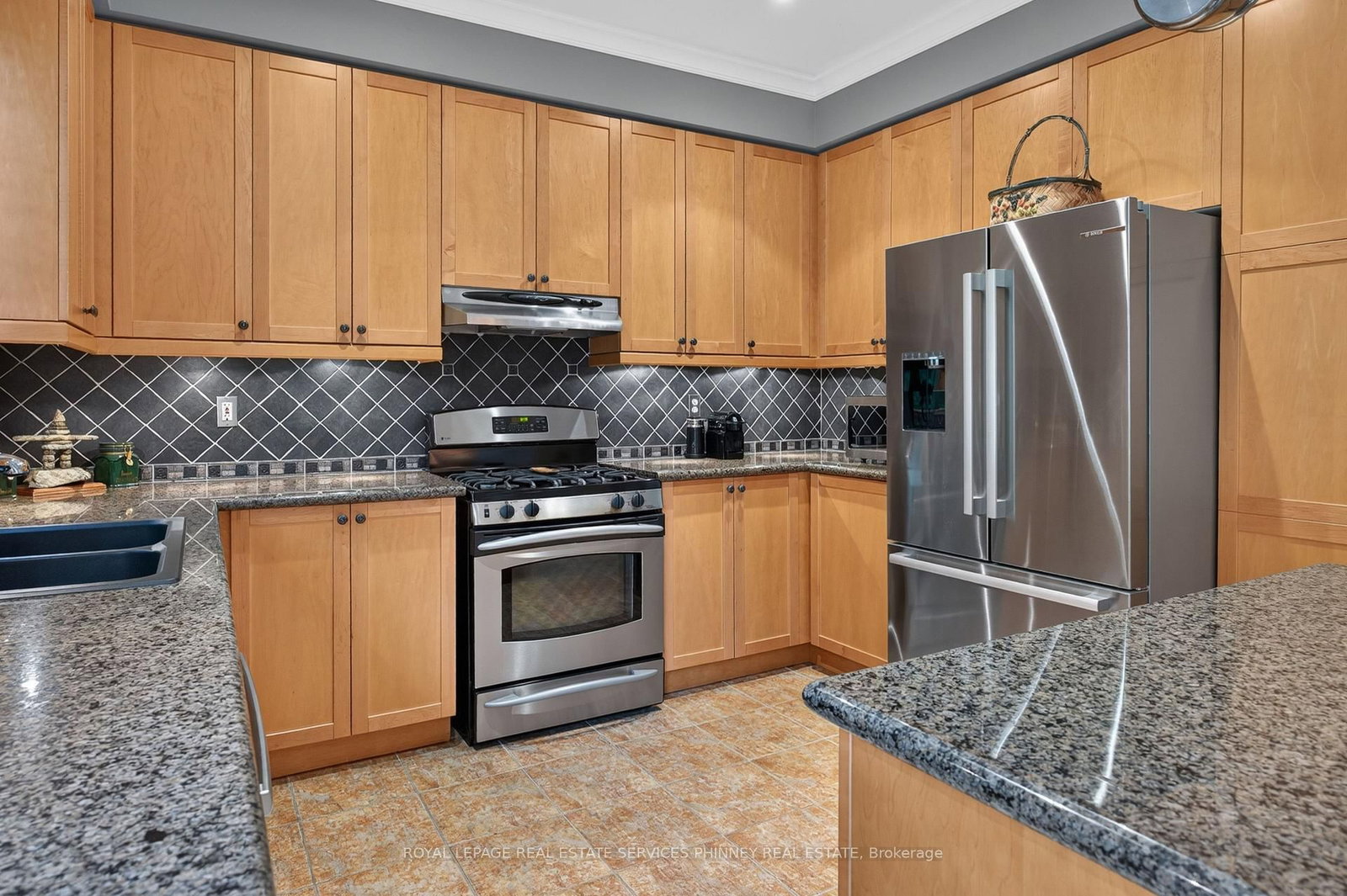 211 Creek Path Avenue • Oakville, ON photo 10