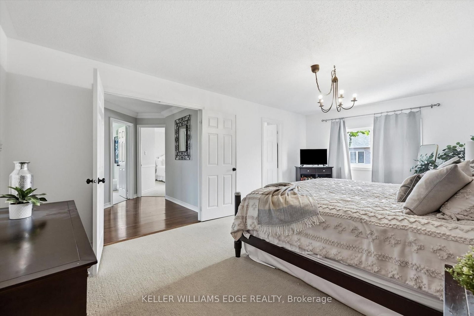 5444 SUNDIAL Road • Burlington, ON photo 25