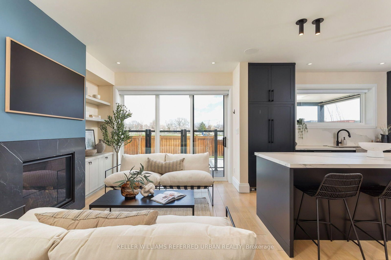 25 Delma Drive • Toronto, ON photo 17