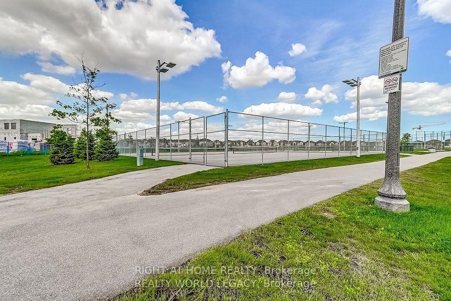 3108 POSTRIDGE Drive • Oakville, ON photo 23