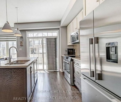 3108 POSTRIDGE Drive • Oakville, ON photo 9